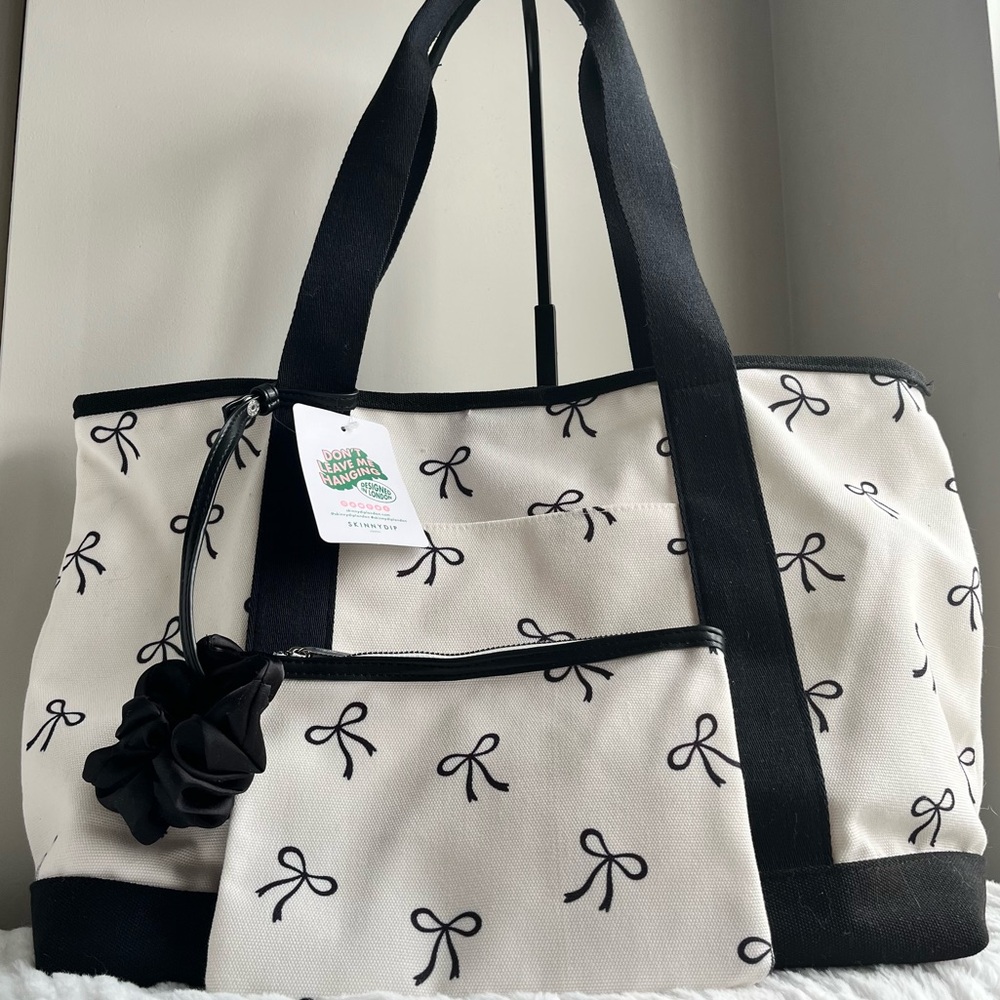 NEW Bow Print Tote Bag - Picture 2 of 6